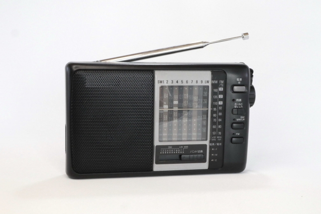 黒いラジオ